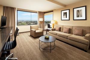 Skyways Hotel Los Angeles