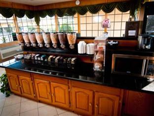 Skyways Hotel 2*